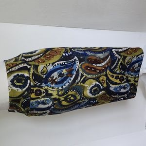 Carmen, Carmen Marc Valvo skirt